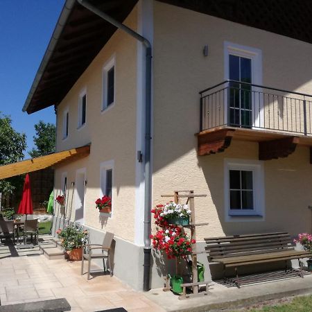 Landhof Ella - Ferienhaus Vor Den Toren Salzburgs Petting 외부 사진
